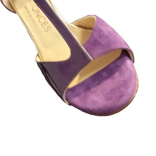 detail of purple tango shoe for women, jpg 197 KB