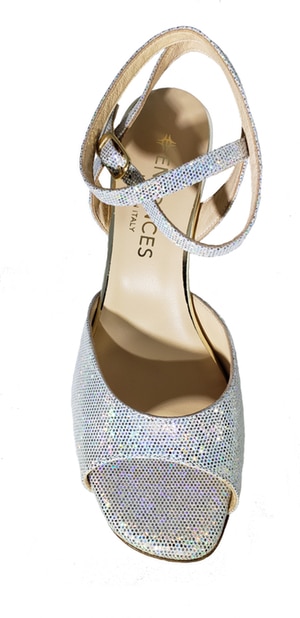 low heel silver tango shoe, jpg 156 KB