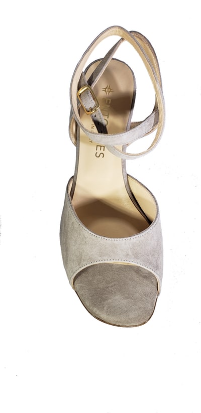 low heel neutral tango shoe, jpg 169 KB