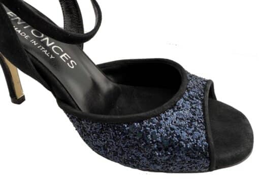 black and blue tango shoe. Entonces made in Itali. jpg 103 kb