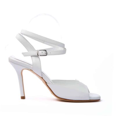 Tango shoe, all white. jpg 85 KB